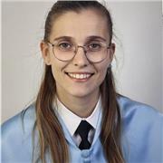 Profesor de apoyo en todas las materias de primaria. Profesora de lenguaje musical hasta segundo de grado profesional